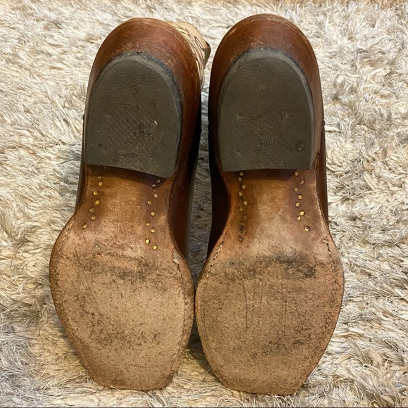 Justin Two Tone Embroidered Western Boot - Picture 14 of 16